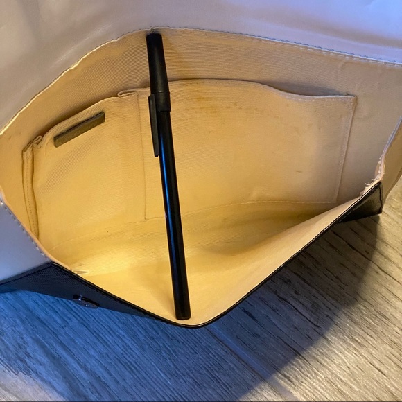 BCBGeneration clutch - Picture 2 of 6